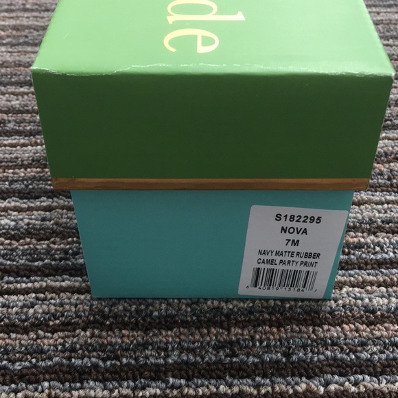 NEW Kate Spade Camel Print Flip Flops Size 7 - Picture 6 of 6